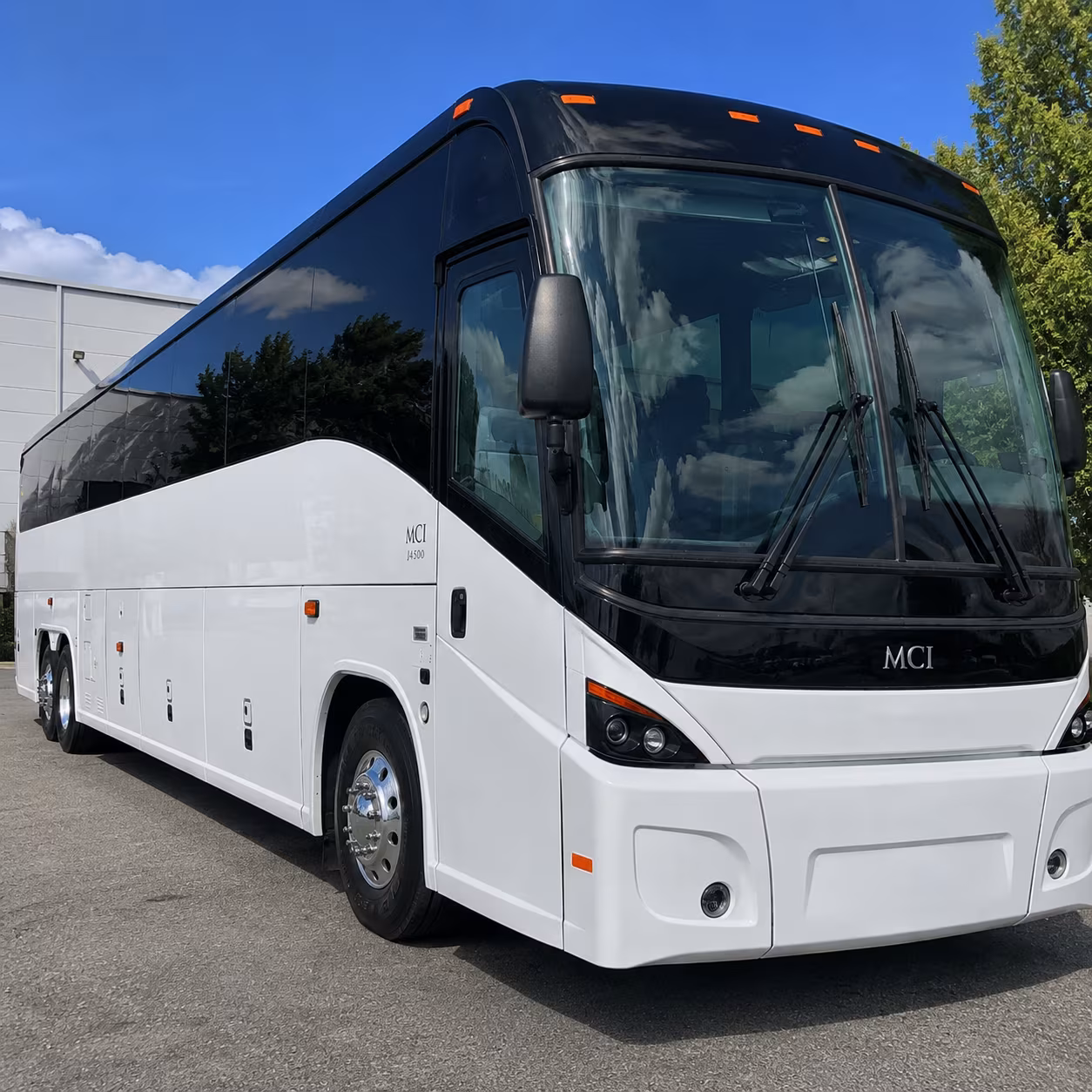 charterbusserviceslasvegas com is here for multi hotel strip shuttle runs