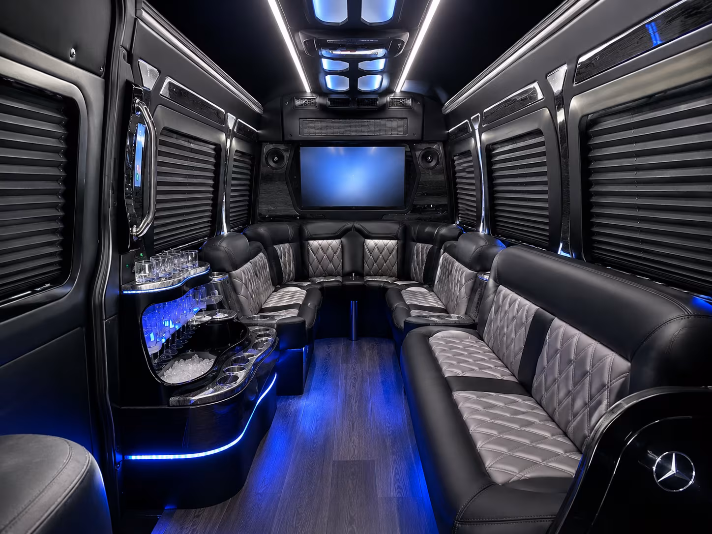 choosing the right bus for your las vegas wedding day